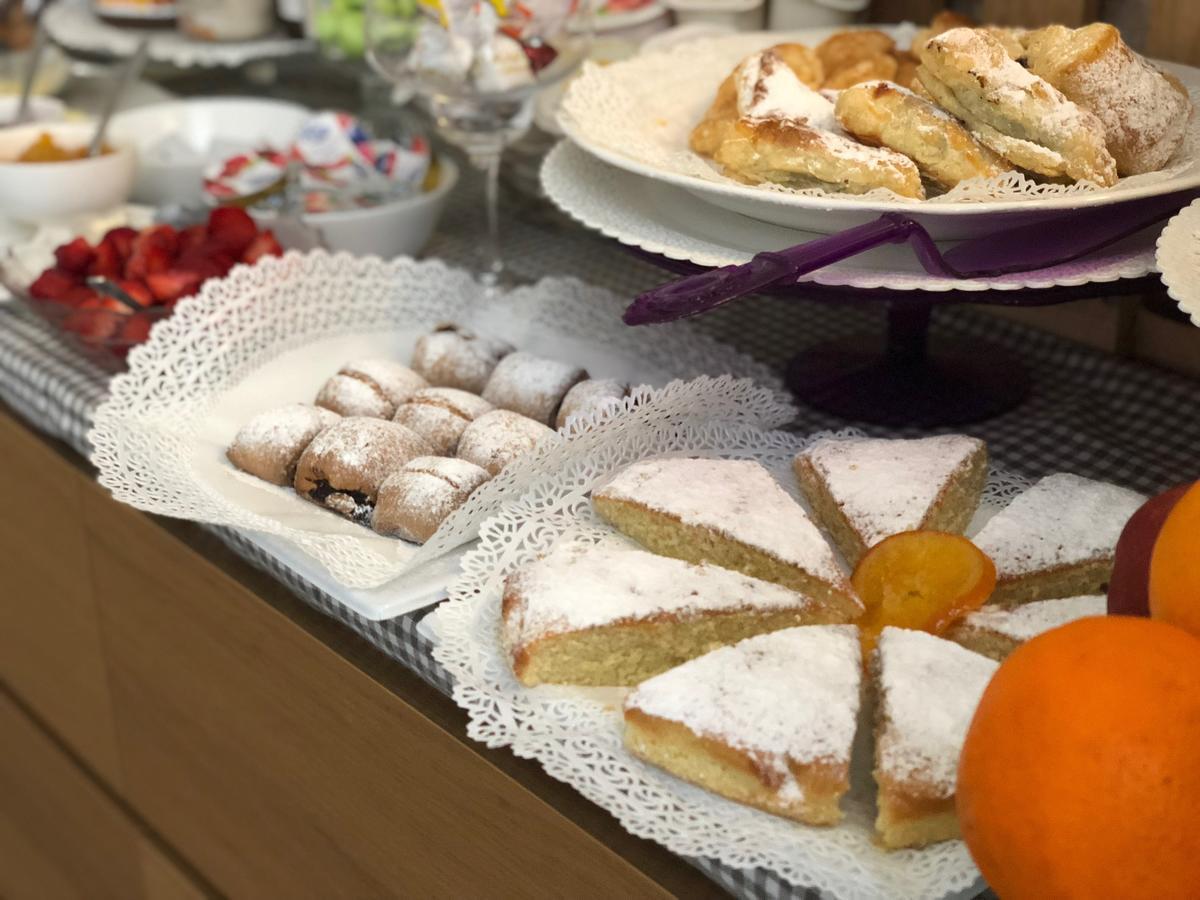 Bb Essenze Bed & Breakfast Palermo Exterior photo